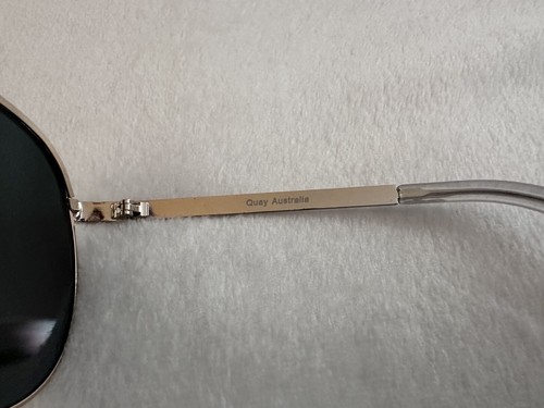 Quay Australia High Key Sunglasses - Gold/Gold - No Case - Picture 6 of 7