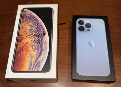 iphone 13 pro sierrablau und iphone xs gold nur Boxen - guter Zustand 