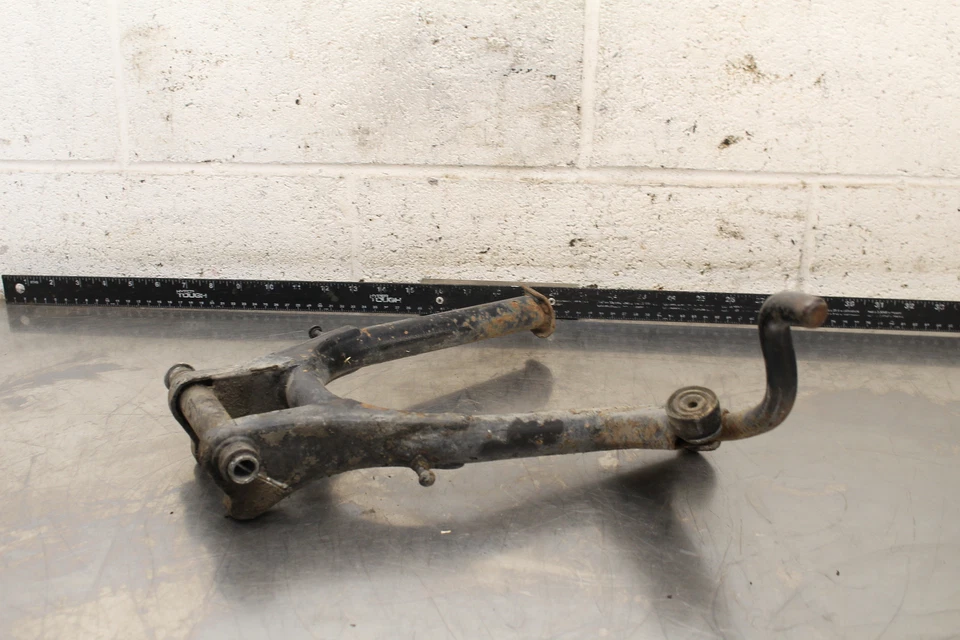 1981 Kawasaki 440 LTD KZ440D Belt CENTER MAIN STAND A414 - Image 3 of 4