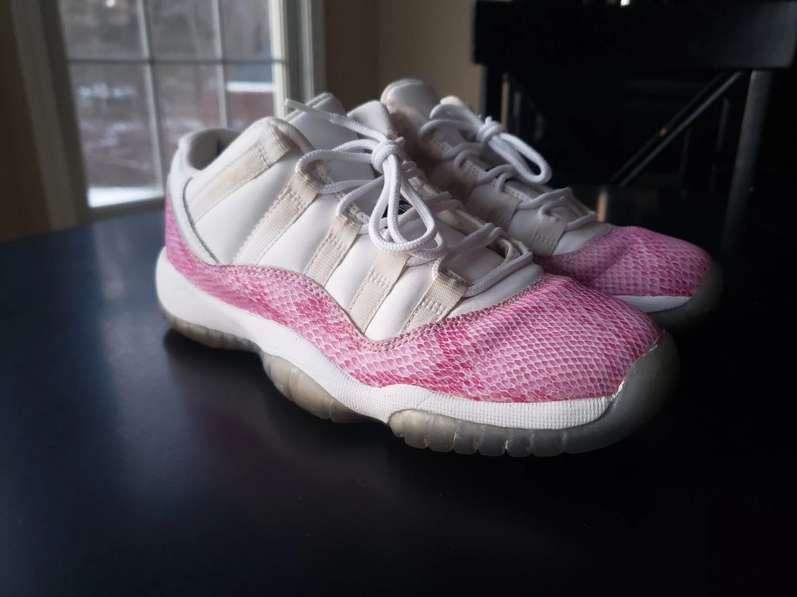 2013 Nike Air Jordan 11 XI retrò rosa bassa pelle di serpente bianche GS taglia 5 5Y 580521 108
