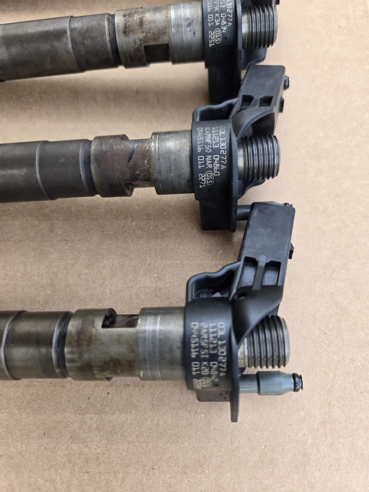 Volkswagen AUDI 03L130277A - Inyector de combustible 0445116 Foto 3 de 4