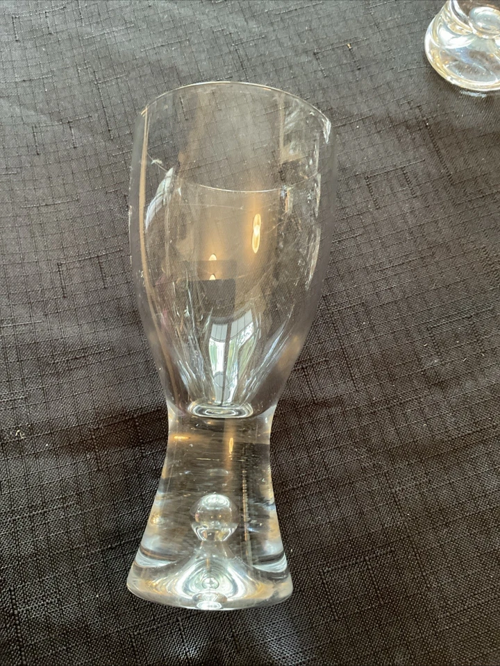 "Lote once (11) vasos de burbuja controlados de 5 1/4"" vino blanco TAPIO de Littala" Foto 3 de 4