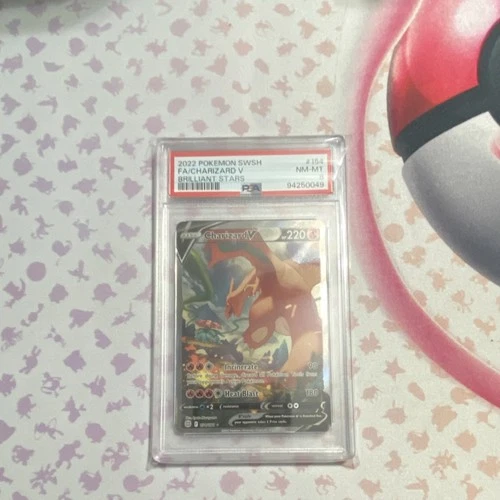 Pokémon Charizard V Full Art Ultra Rare 154/172 Brilliant Stars PSA 8 Holo