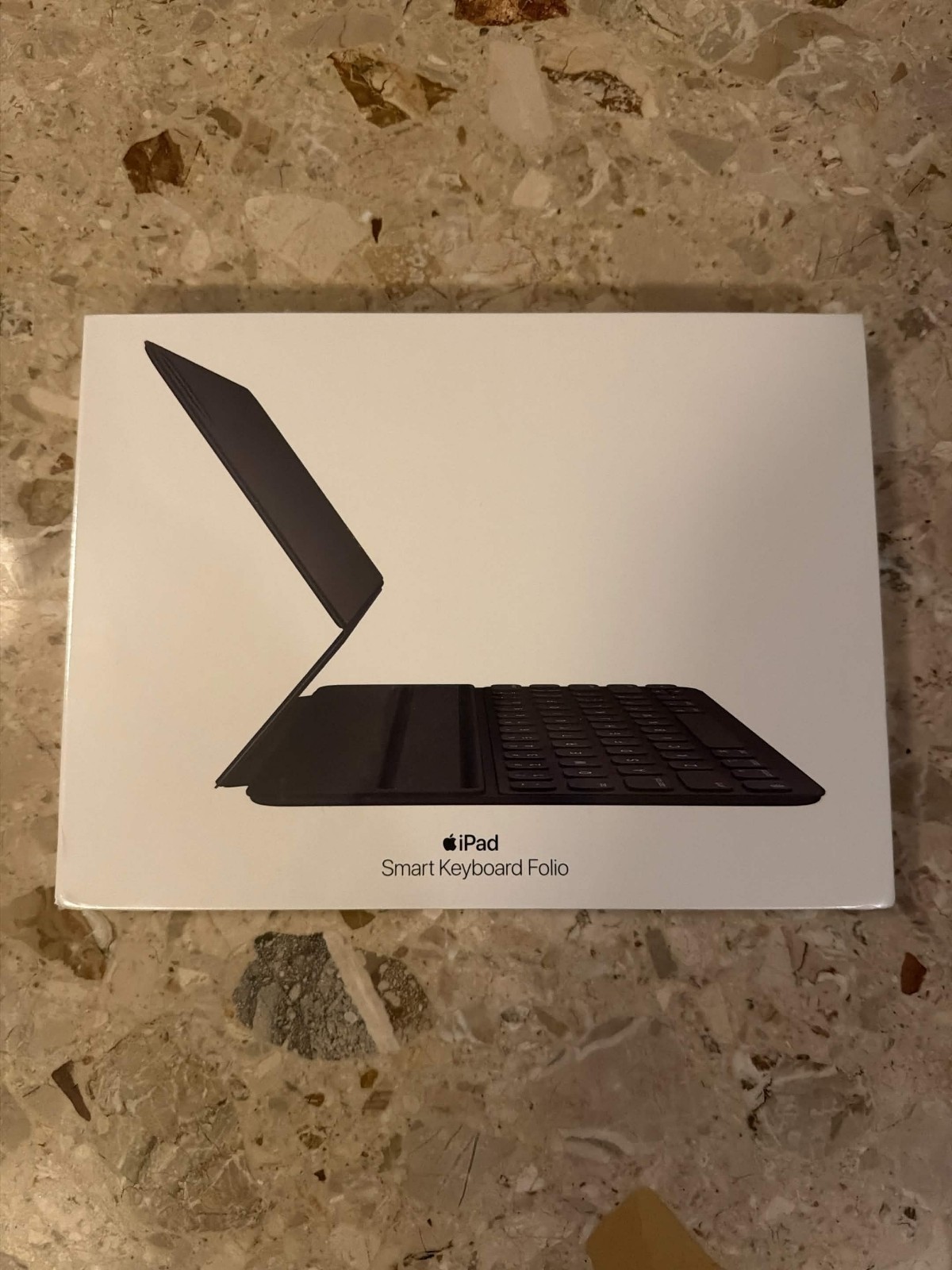 Apple Smart Keyboard Folio 11" iPad Pro 4th Gen / Air 5th Ge