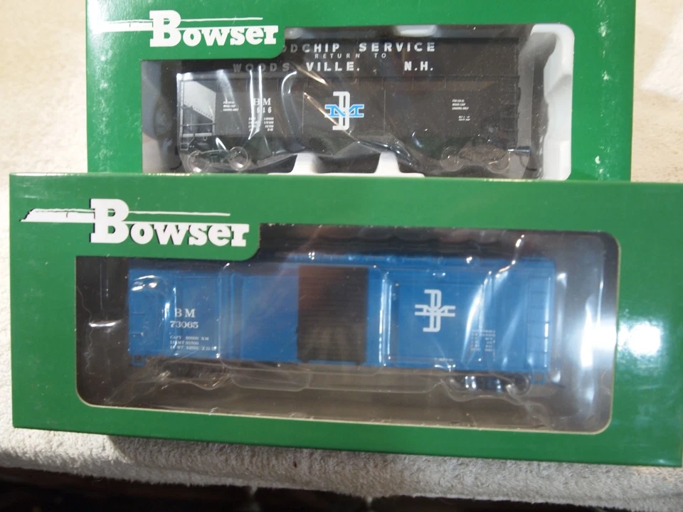 BOWSER H.O. B& M 6-CAR LOT #2 = 4-WOODCHIP, 1-40ft BOX CAR, 1-CABOOSE - Image 2 of 4