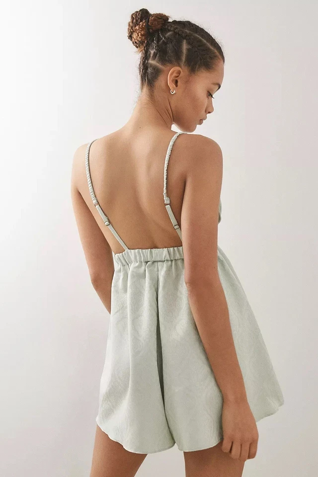 Out From Under Urban Outfitters Jazmín Jacquard Babydoll Mono Mameluco Pequeño Foto 3 de 4