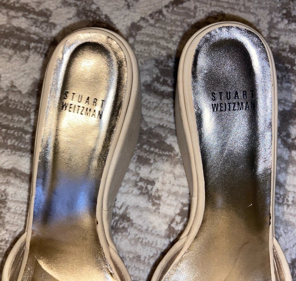 Stuart Weitzman Sandals Womens Size 8.5 M Beige Wedge Slide Gold Buckle CW12786 - Image 3 of 4