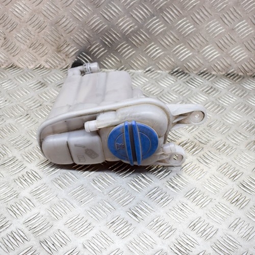 AUDI A5 8T8 Ausdehnungs-Kühlmittelbehälter 8K0121403Q 2.0 Diesel 130kw 2012