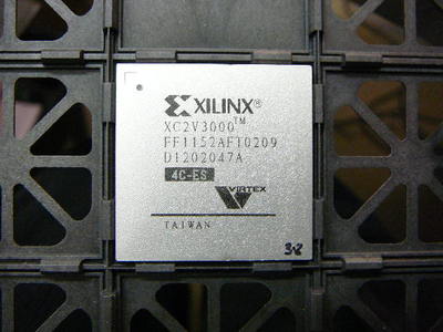 XILINX XC2V3000-4FF1152C FPGA 720 I/O 1152-FCBGA  **NEW**   