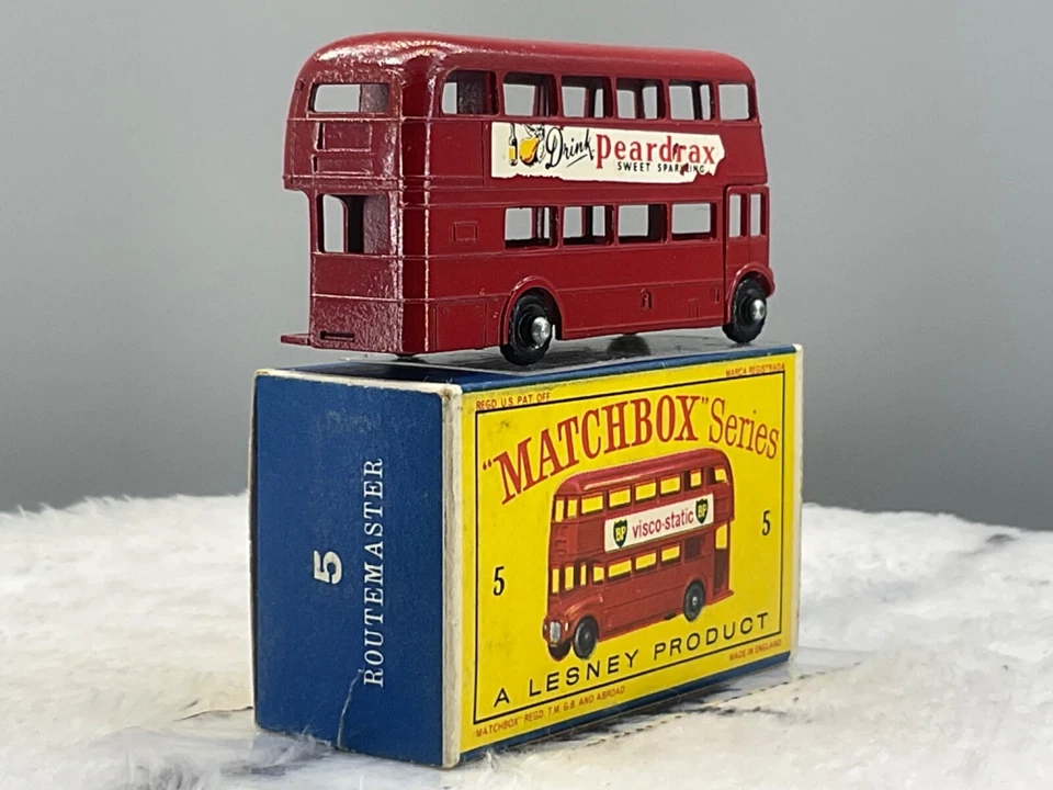 1950s Matchbox Lesney no.5C Routermaster London bus, mint, genuine, D2 box - Image 4 of 4