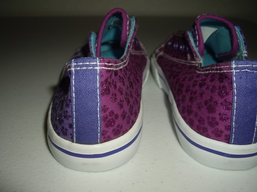 T7 NWOB Girls Size 11 Paw Patrol Canvas Sneakers Tennis Shoes Skye Everest Glitt - Picture 4 of 6