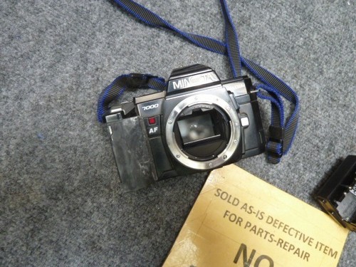 Minolta Maxxum 7000 35mm AF SLR Film Camera Body Only untested for parts - Picture 6 of 10