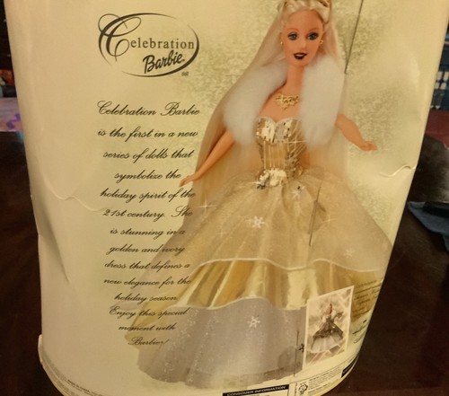 Barbie Vintage Celebrazione Edizione Speciale 2000 Oro - Barbie Millennio - Foto 3 di 10