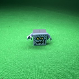 LEGO Nexo Knights MINIFIGURES: Rogul nex077, Axl Bot nex094, Brickster nex104