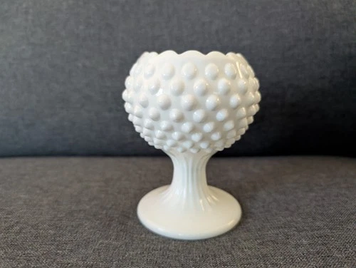 VTG FENTON WHITE MILK GLASS HOBNAIL PEDESTAL IVY BALL VASE 4 3/4" Tall