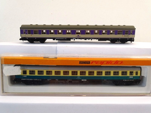 Arnold N 3202 Schnellzugwagen 2. Kl / Fleischmann  2. Kl. 51 80 50 DB Set B2 | Zustand: Gebraucht