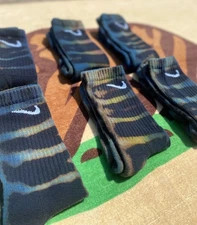 Nike Reverse Tie-Dye Socks (M 8-12, W 10-13)