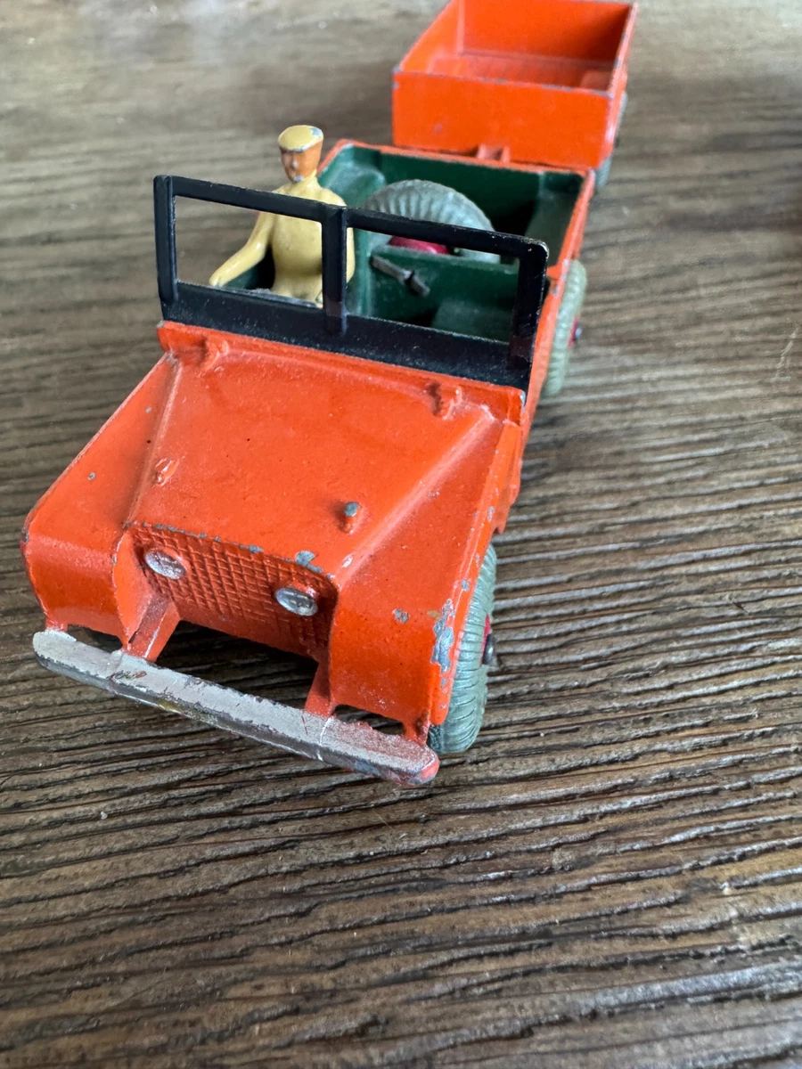 DINKY TOYS LAND ROVER REF 27D ET REMORQUE 341 MADE IN ENGLAND MECCANO