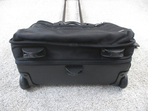 Victorinox Traveler Wheeled Carry-On Laptop Garment Bag Black EUC - Picture 17 of 19