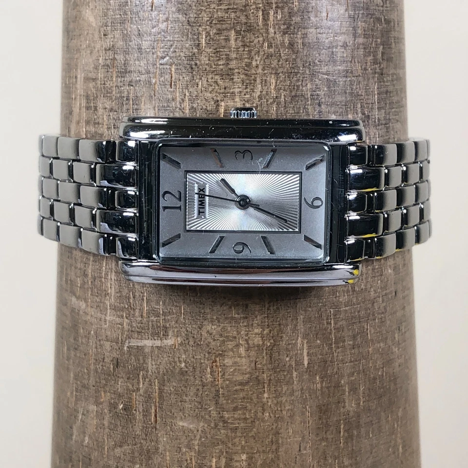 Timex女士T2N046时尚银色长方形石英表模拟21毫米手表7 — 第 2/4 张图片