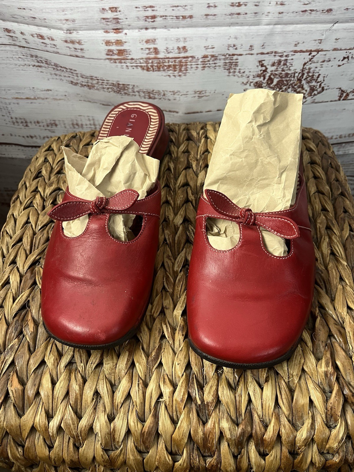 Gianni Bini Shoes Women’s 7 Red Leather Slides Mules Slip-on Bowpeep