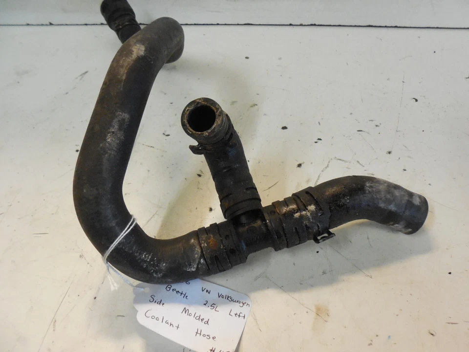 06-10 Manguera de refrigerante de agua inferior lado izquierdo VW Volkswagen Beetle 2,5 L 1C0122073C Foto 2 de 4