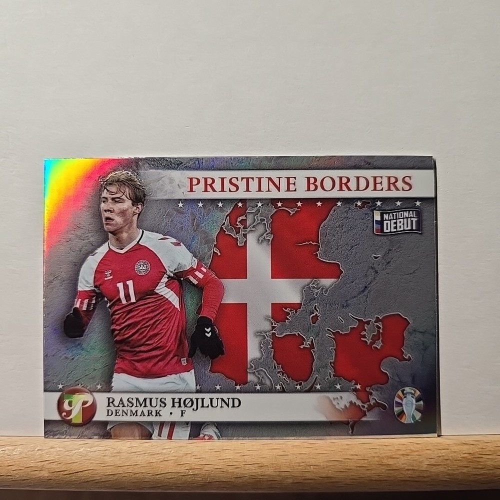 2023 UEFA EURO Rasmus Hojlund Pristine Borders Refractor DEBUT Card