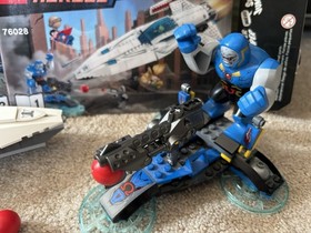 Lego 76028 Darkseid Invasion 100% CIB DC Superheroes Hawkman w/both Wings