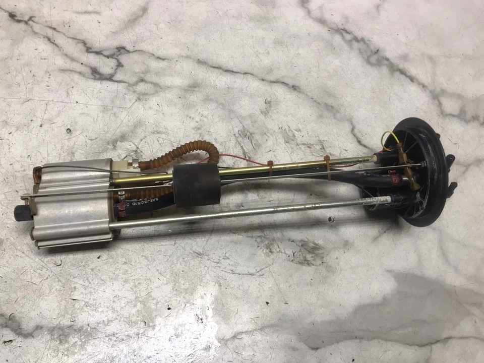 Бензиновый насос 04 Harley Davidson VRSCA V Rod - Изображение 2 из 3