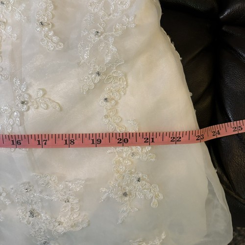 David's Bridal Ivory Strapless Embroidered Organza Wedding Dress Size 8 NWT - Picture 13 of 13