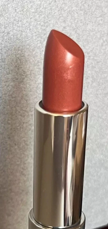 Lápiz labial CLINIQUE alto impacto FPS 15 11 MELOCOTÓN POP - tapa blanca difícil de encontrar Foto 2 de 4