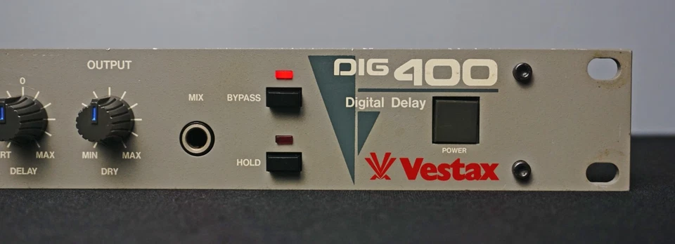 Vestax DIG400 - Rare 80's Digital Delay 1U Rack Mount Effects - 100V DIG 400 - Image 4 of 4