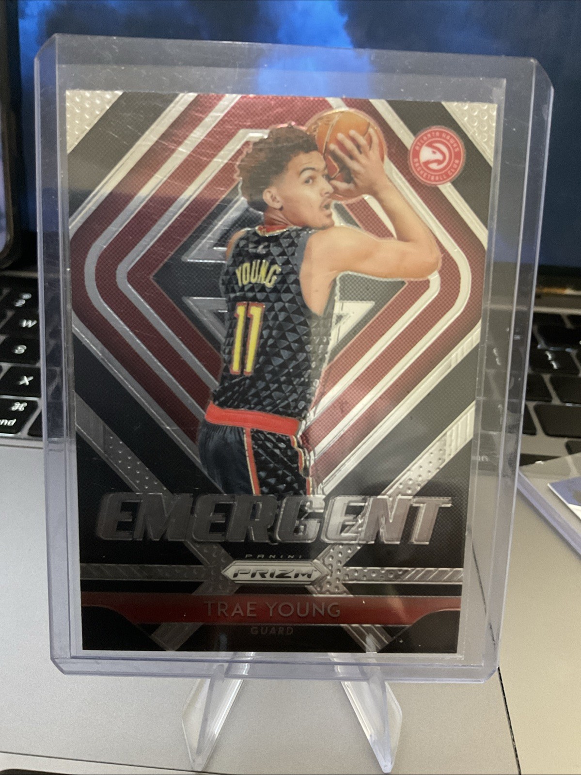 2018-19 Panini Prizm Emergent Silver Prizm Trae Young #5 Rookie Card RC