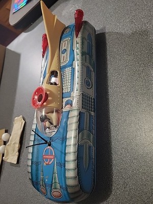 Vintage 60'-70's Lemezaru Gyar Holdauto Interkozmosz Space Tin Toy