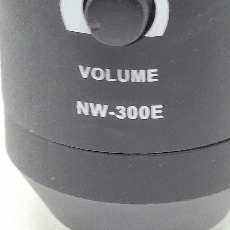 Neewer  Nw-300E  Professional Condenser Microphone - Image 3 of 4