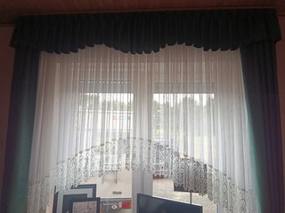 Hochwertige Vorhänge Set mit Gardine und 2 Samt Vorhängen