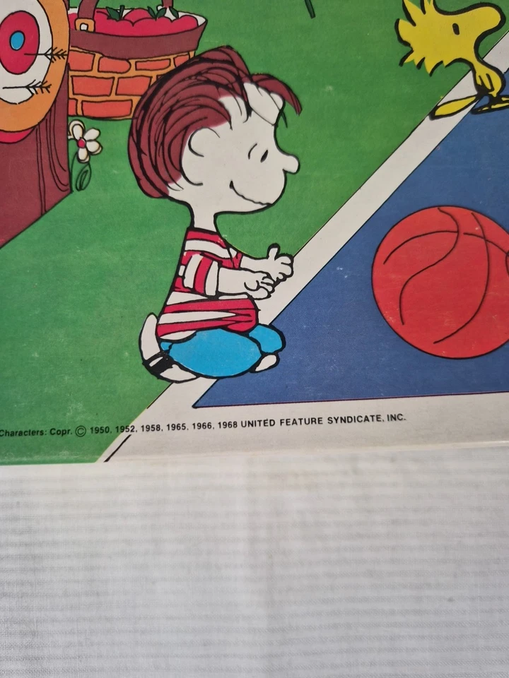 1968 Peanuts Charlie Brown & Gang 250pc Jigsaw Puzzle Lot of 2 - Sports Complete - Image 4 of 4