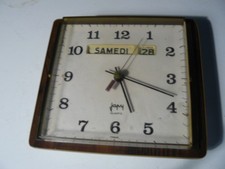 MAGNIFIQUE VINTAGE PENDULE MURALE JAPY AVEC DATEUR  FONCTIONNELLE