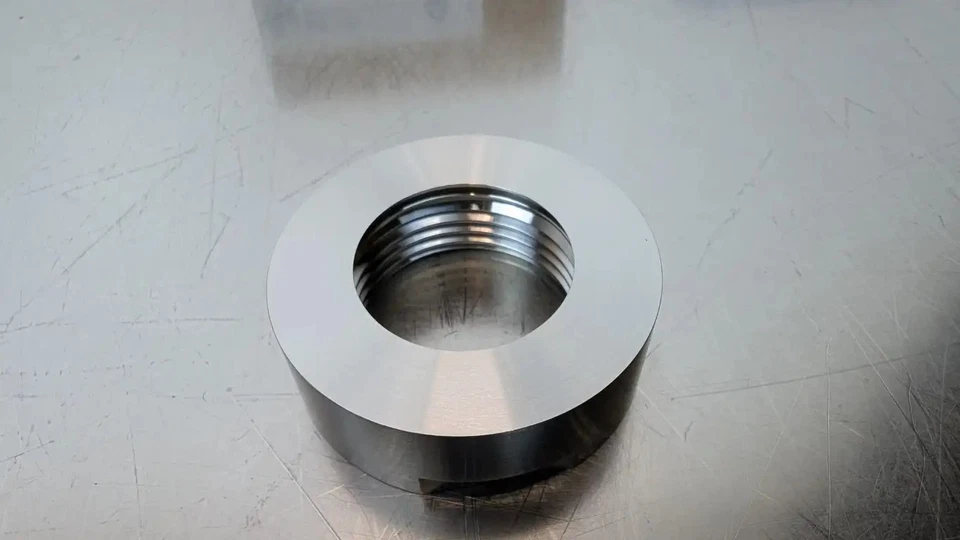 IFM Efector E30130 Welding Adapter for Process Sensors D50/G1 LEAK PORT - Image 3 of 4