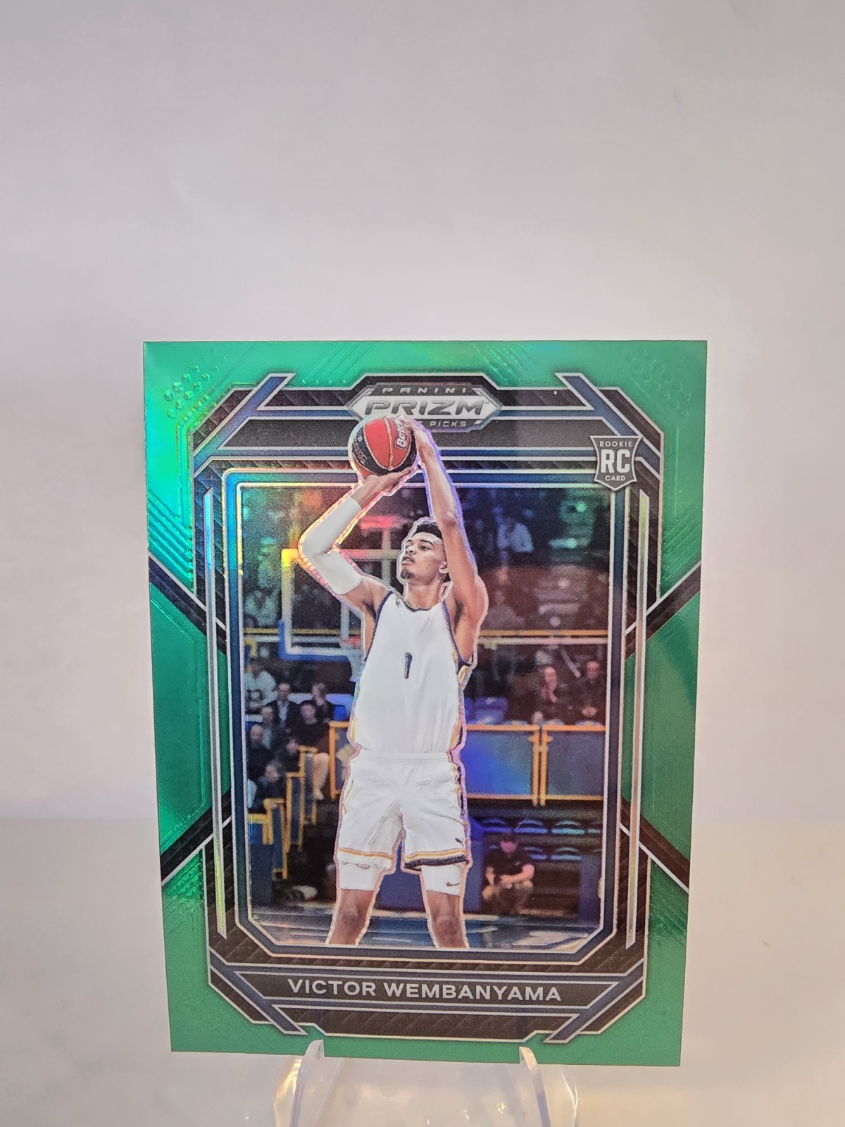 2023 Panini Prizm DP Victor Wembanyama Green PRIZM Rookie Card No. 2