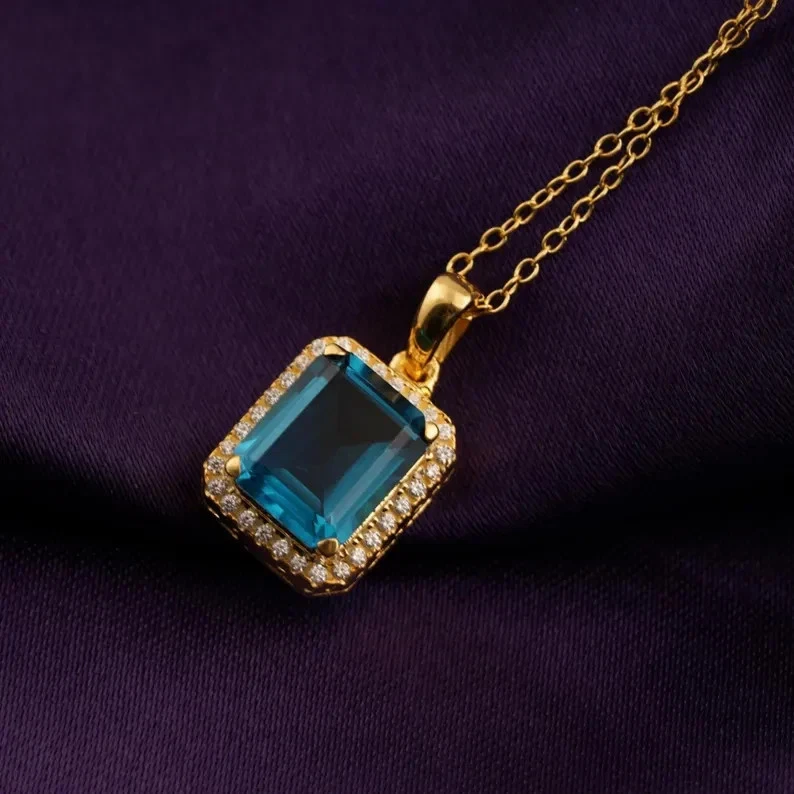 1.25Ct Emerald Cut Lab Created London Blue Topaz Pendant 14K Yellow Gold plated - Image 3 of 4