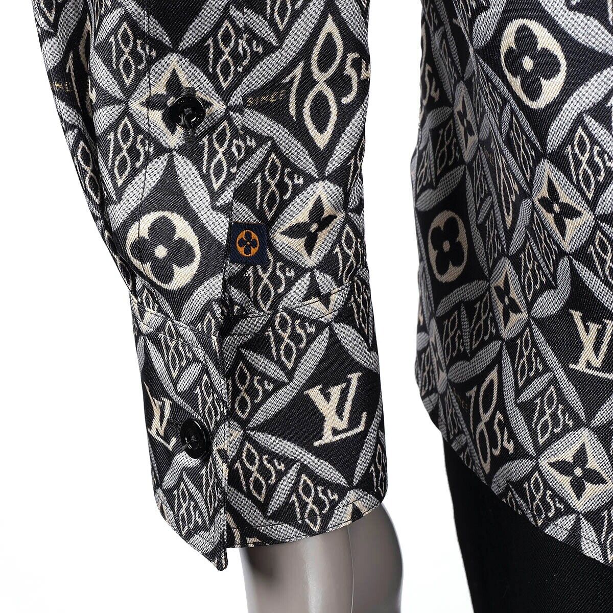 68935 auth LOUIS VUITTON black silk 2020 SINCE 1843 Blouse 68935 auth LOUIS VUITTON black silk 2020 SINCE 1843 Blouse