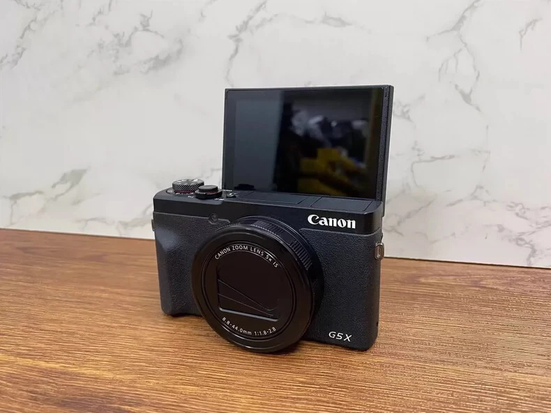 Canon PowerShot G5 X Mark II With Auto Focus Digital Cameras for