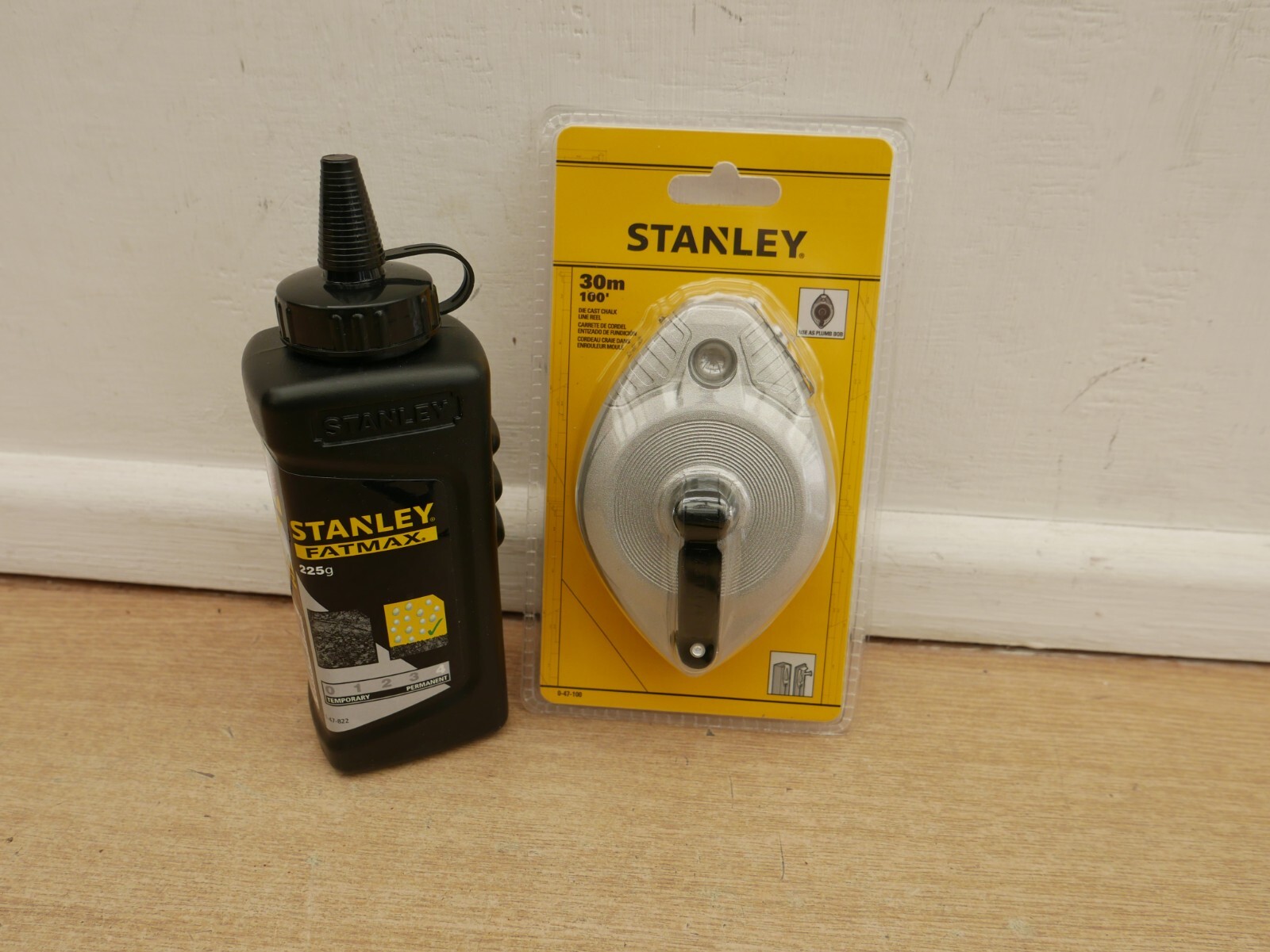 STANLEY 0 47 100 30M/100' die cast aluminium chalk line reel + 225G black chalk