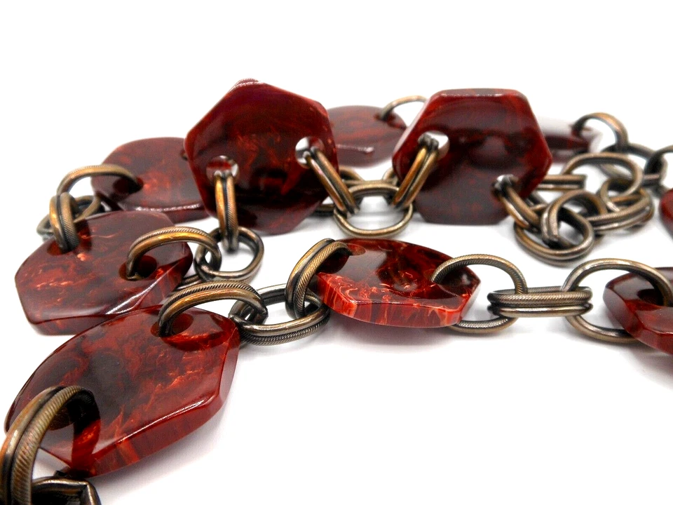 Vtg YSL Bakelite Hex Marbled Red/Burgundy Swirl Brass Connector Belt Or Necklace - Image 4 of 4