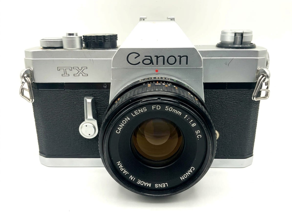 Canon TX con obiettivo 50mm f/1.8 - Fotocamera analogica