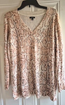 APT. 9 Knit Top - L - V-Neck, Long Slvs, Straight Vented Bottom, Rib Knit Trim