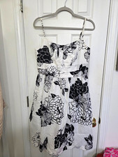 New York & Company Womens 12 Black White Floral Fit & Flare Sweetheart Knee