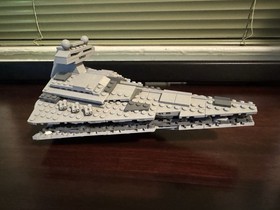 LEGO Star Wars: Midi-Scale Imperial Star Destroyer (8099)