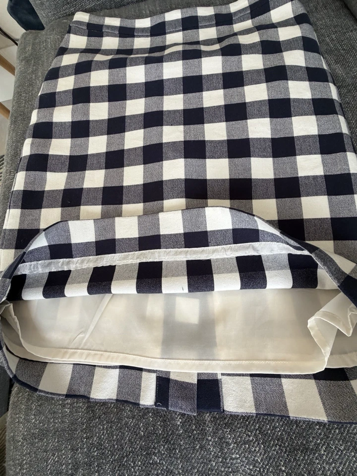 Falda lápiz usada en excelente estado J Crew Nº 2 talla 2 hasta la rodilla azul blanco a cuadros cremallera abertura trasera Foto 4 de 4